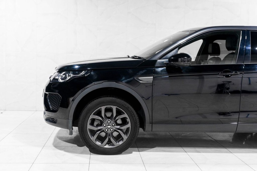 Used Land Rover Discovery Sport 2018 for sale - 76417179: Photo 6