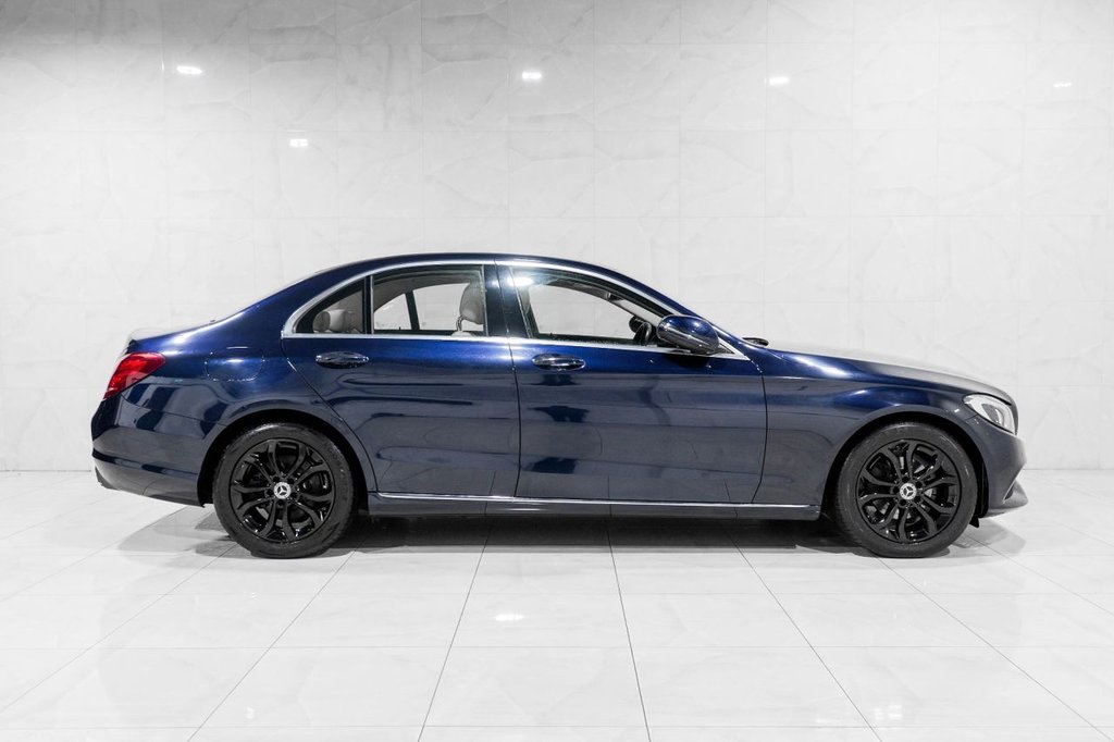 Used Mercedes-Benz C Class 2018 for sale - 76417190: Photo 12