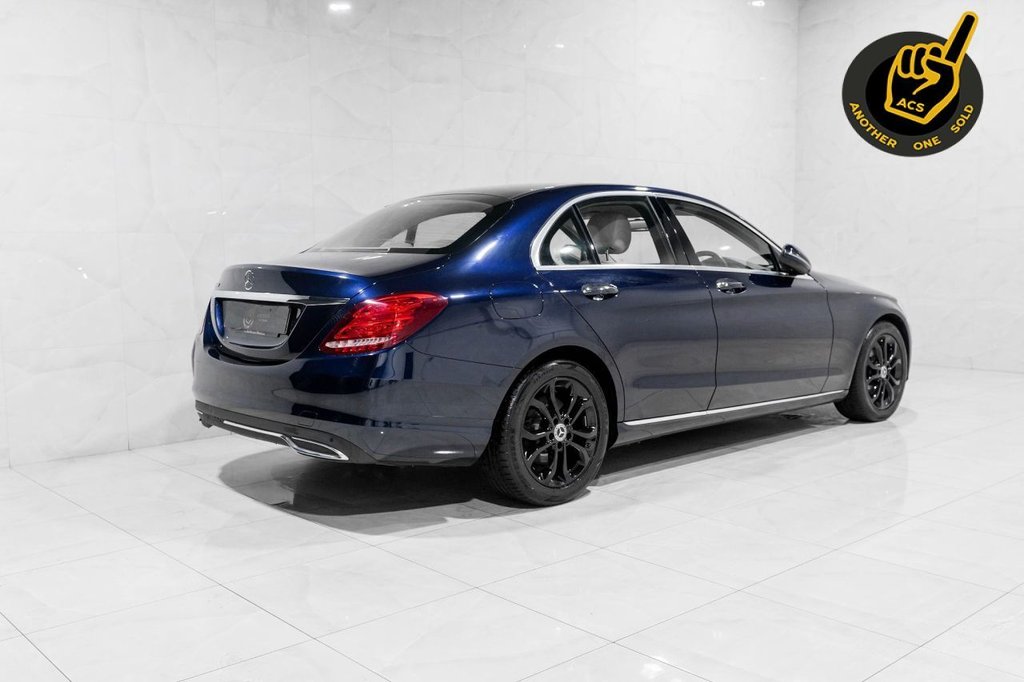 Used Mercedes-Benz C Class 2018 for sale - 76417190: Photo 2