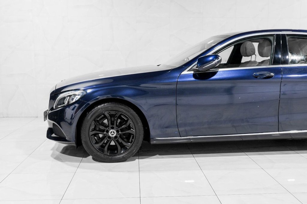 Used Mercedes-Benz C Class 2018 for sale - 76417190: Photo 37