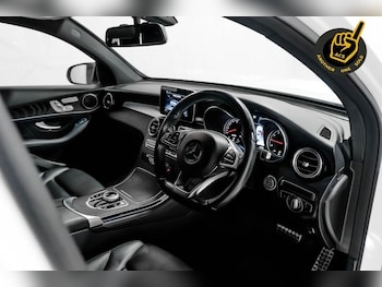 Used Mercedes-Benz GLC 2019 for sale - 76841500: Photo