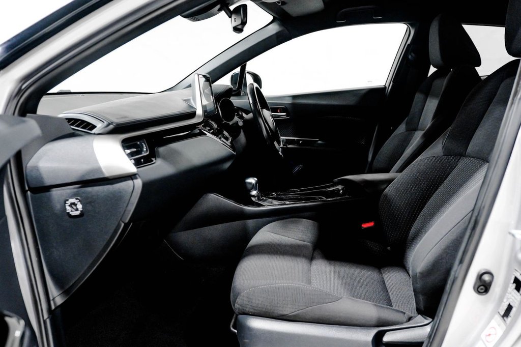 Used Toyota C-HR 2019 for sale - 76417110: Photo 13