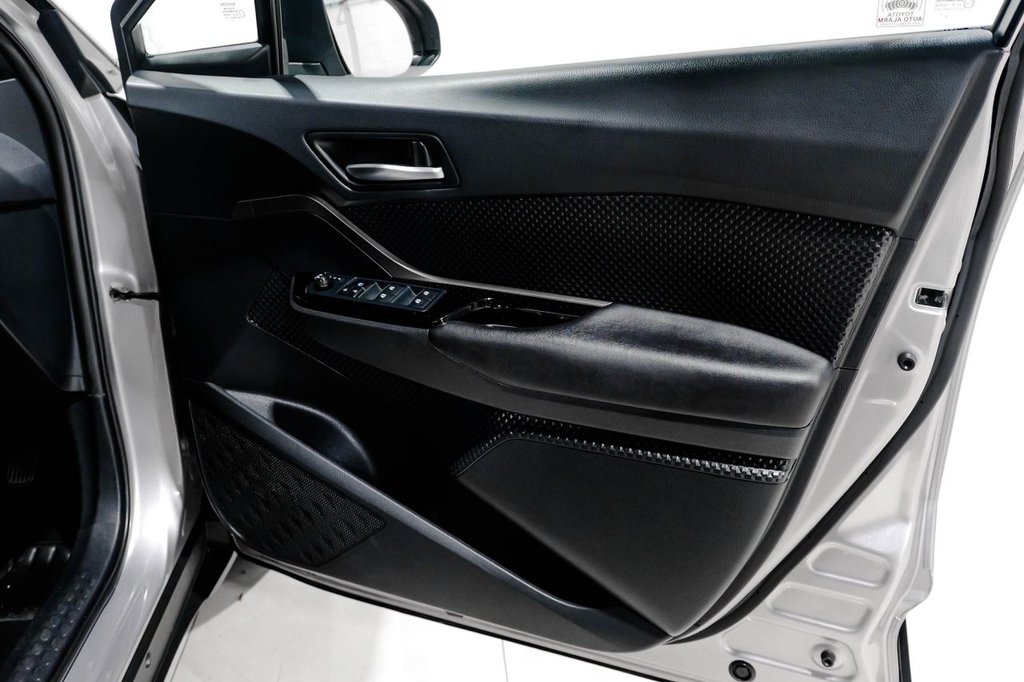 Used Toyota C-HR 2019 for sale - 76417110: Photo 27