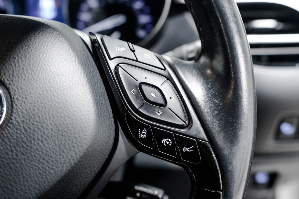 Used Toyota C-HR 2019 for sale - 76417110: Photo 36