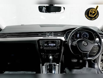 Used Volkswagen Passat 2017 for sale - 76416893: Photo