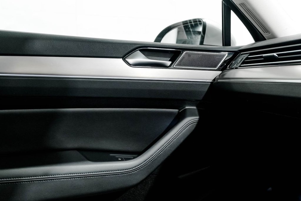 Used Volkswagen Passat 2017 for sale - 76416893: Photo 44