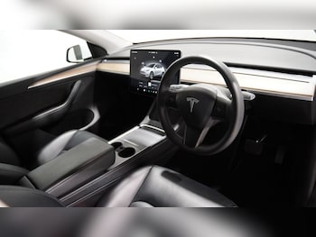 Used Tesla Model Y 2023 for sale - 78232803: Photo