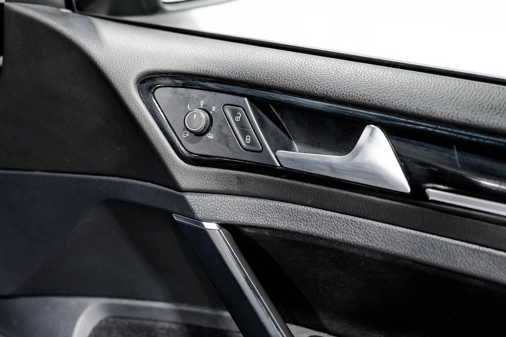 Used Volkswagen Golf 2016 for sale - 77835002: Photo 17