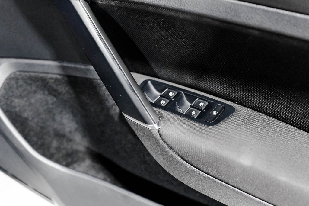 Used Volkswagen Golf 2016 for sale - 77835002: Photo 18