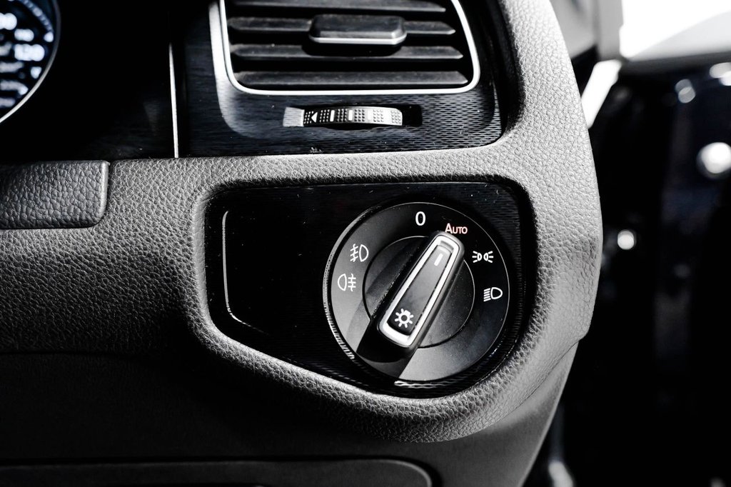 Used Volkswagen Golf 2016 for sale - 77835002: Photo 20