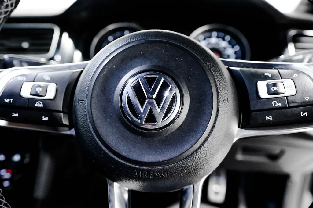 Used Volkswagen Golf 2016 for sale - 77835002: Photo 23