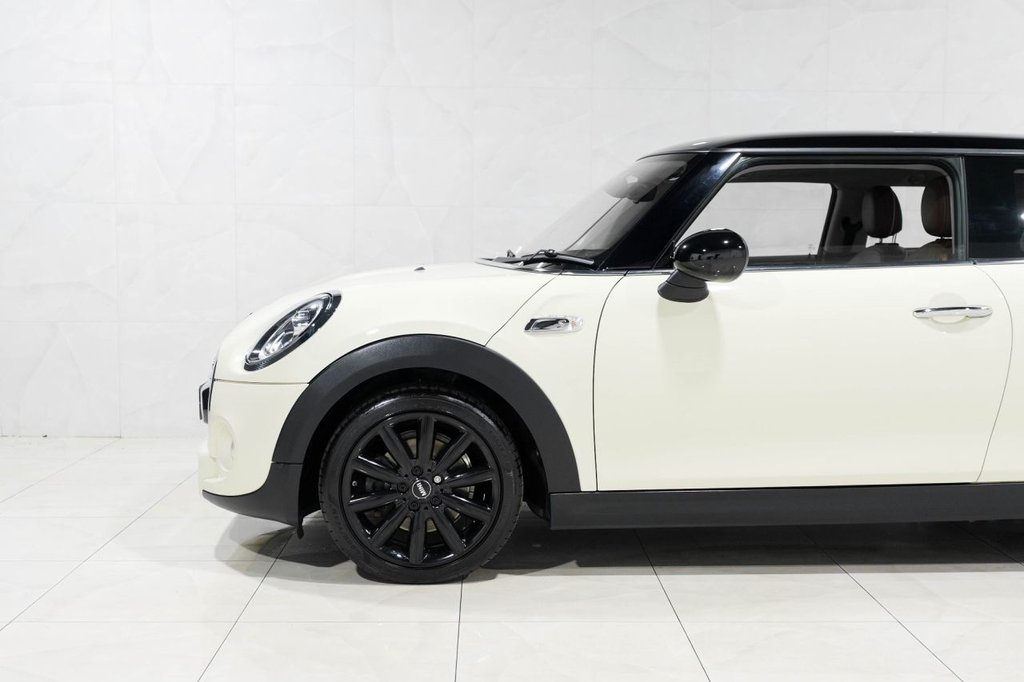 Used MINI Hatch 2018 for sale - 76417152: Photo 7