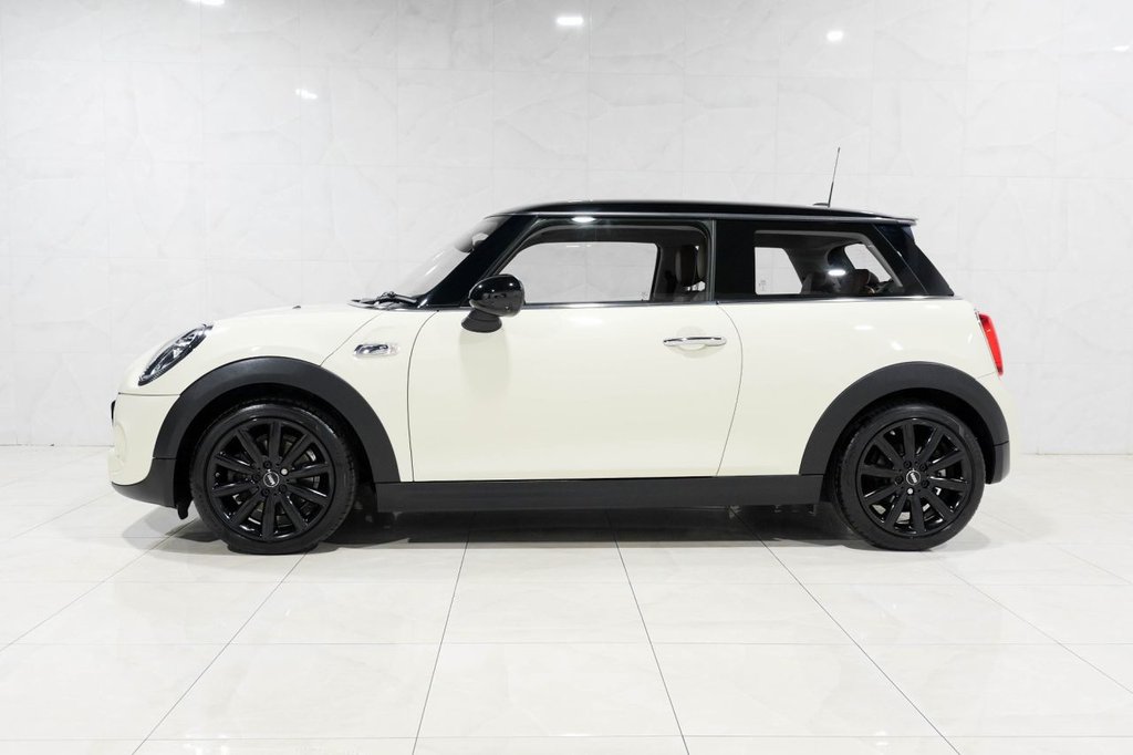 Used MINI Hatch 2018 for sale - 76417152: Photo 8