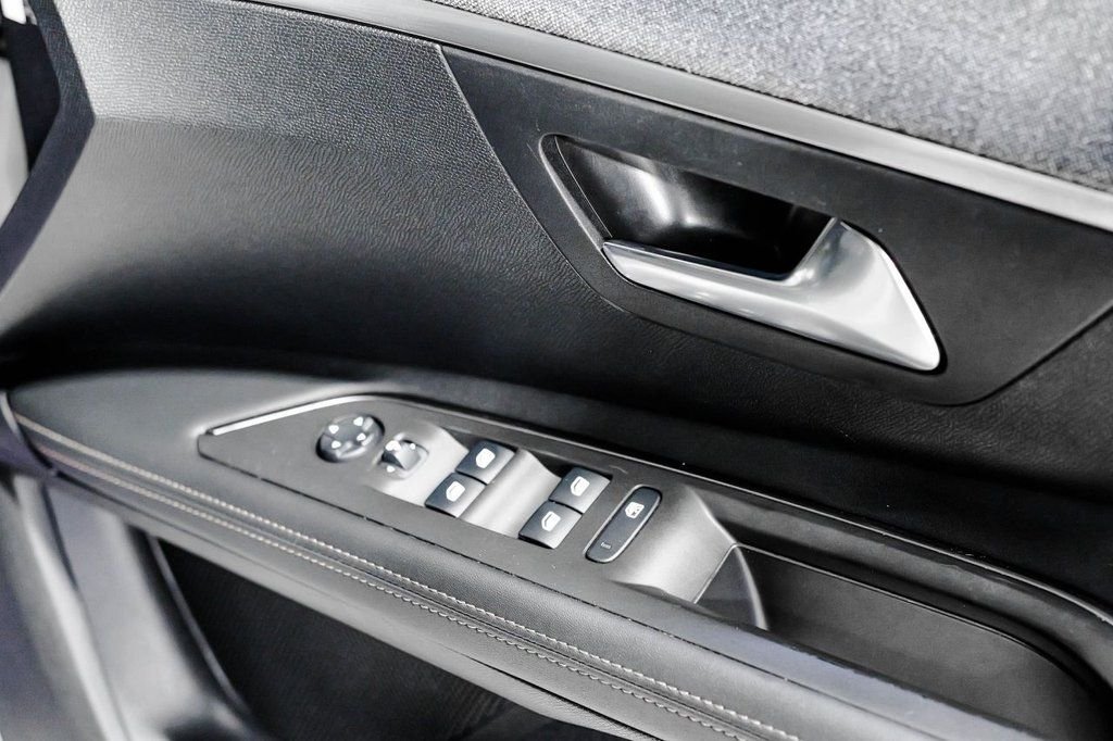 Used Peugeot 3008 2019 for sale - 76416925: Photo 17