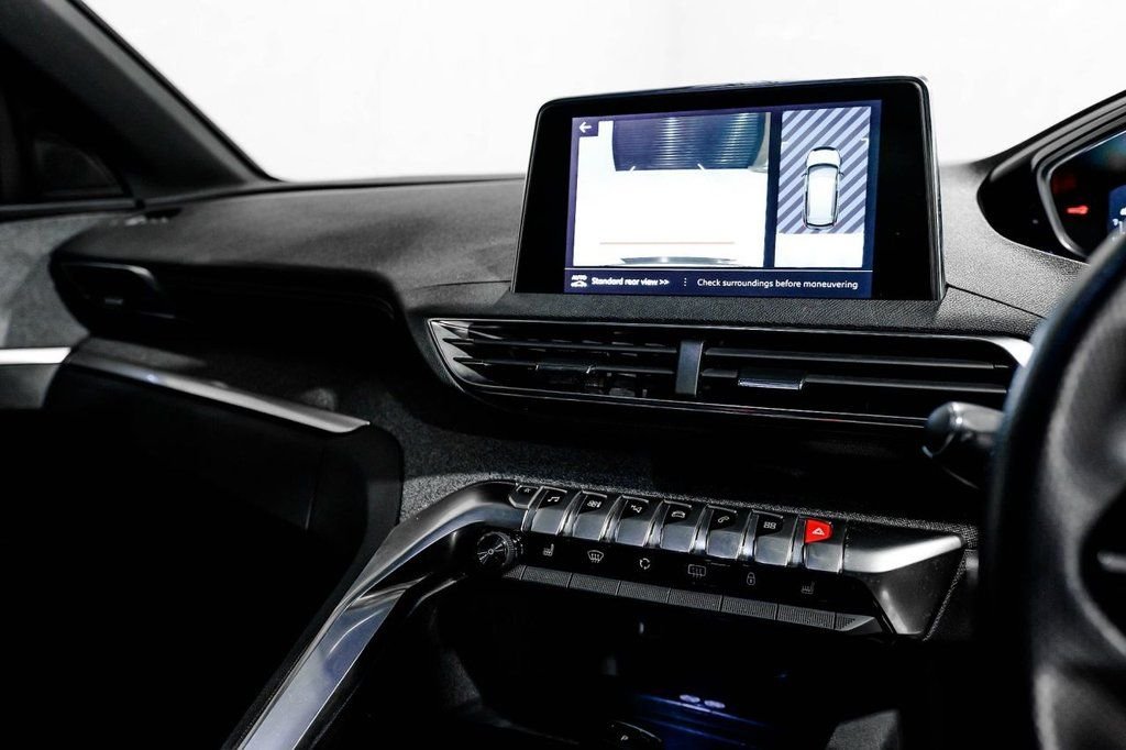 Used Peugeot 3008 2019 for sale - 76416925: Photo 25