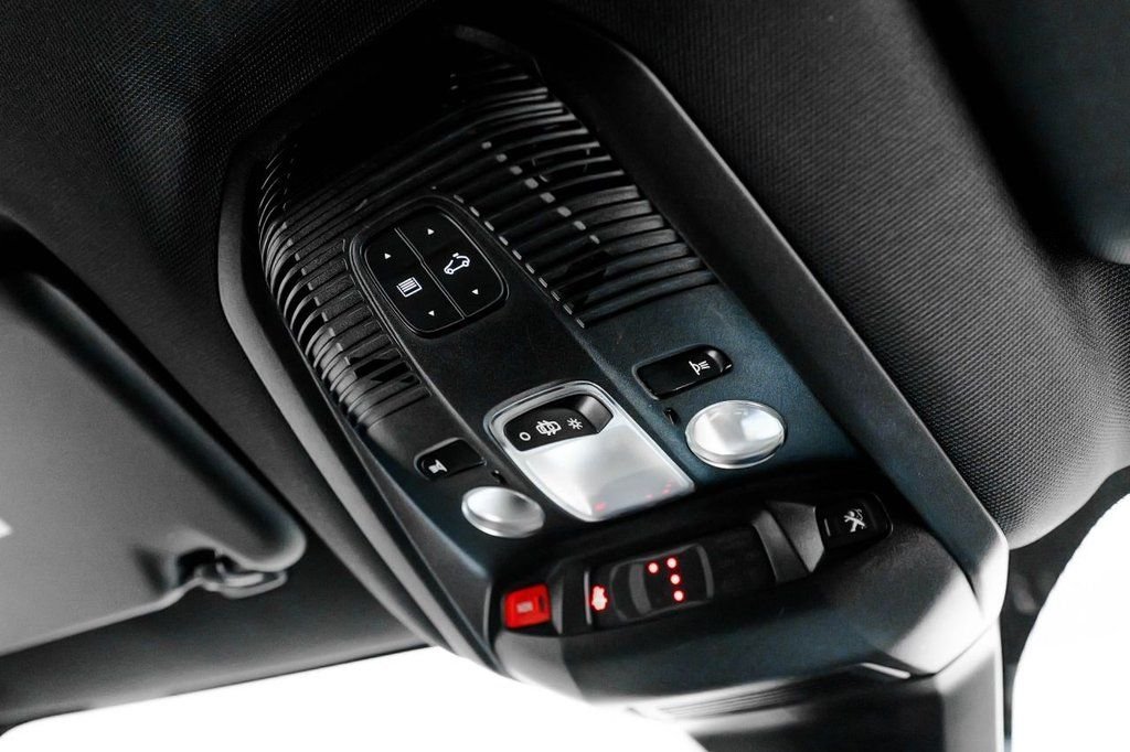 Used Peugeot 3008 2019 for sale - 76416925: Photo 32