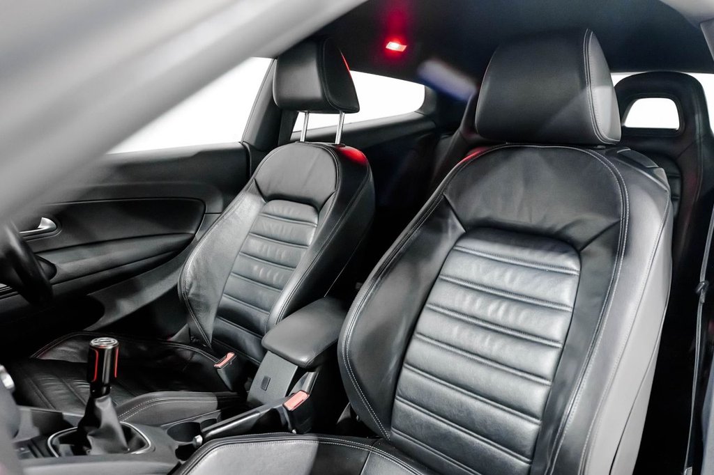 Used Volkswagen Scirocco 2013 for sale - 77672623: Photo 12