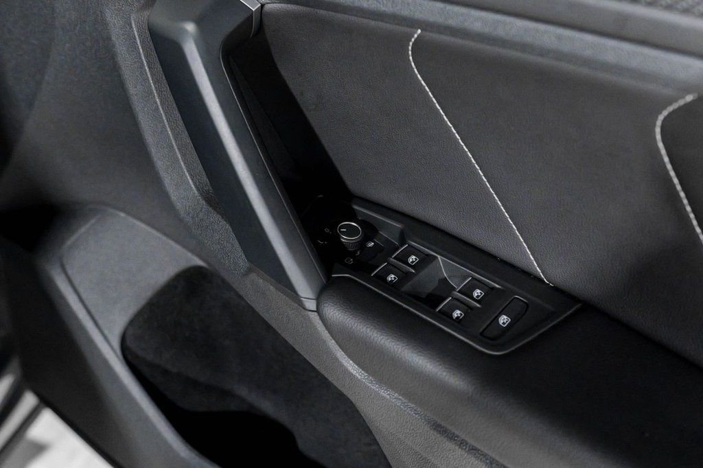 Used Volkswagen Tiguan 2021 for sale - 77850072: Photo 31