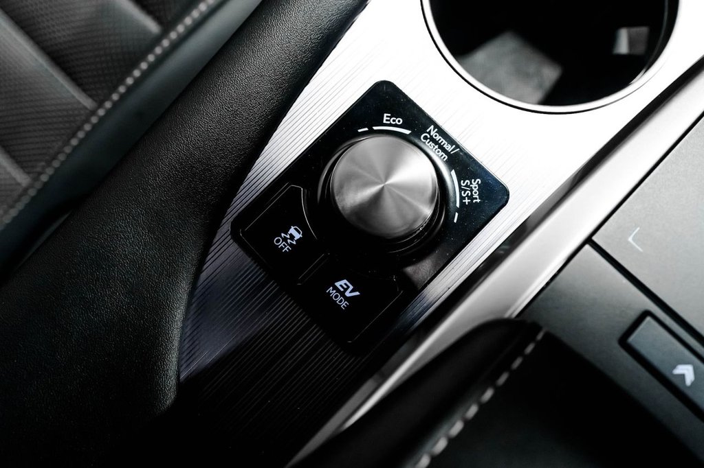 Used Lexus RX 2022 for sale - 76416920: Photo 32