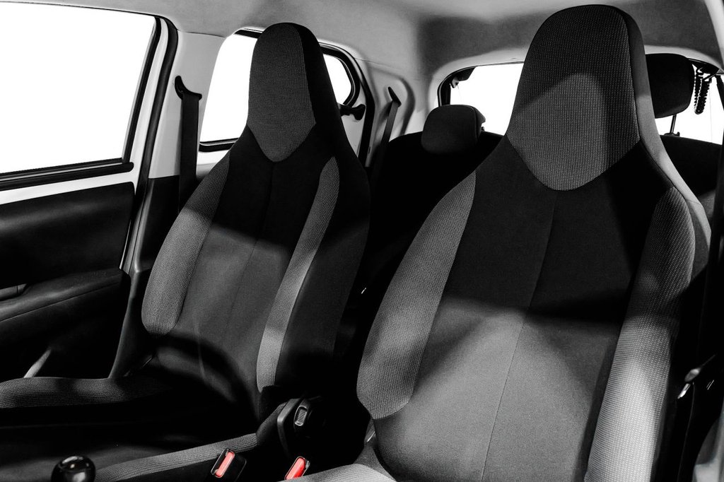 Used Toyota AYGO 2019 for sale - 76416965: Photo 38