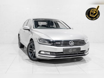 Used Volkswagen Passat 2017 for sale - 76841090: Photo