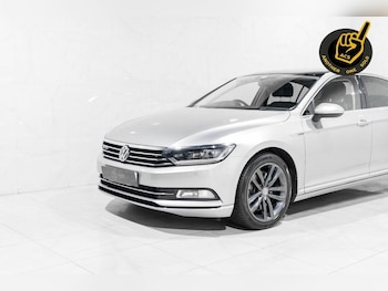 Used Volkswagen Passat 2017 for sale - 76841090: Photo