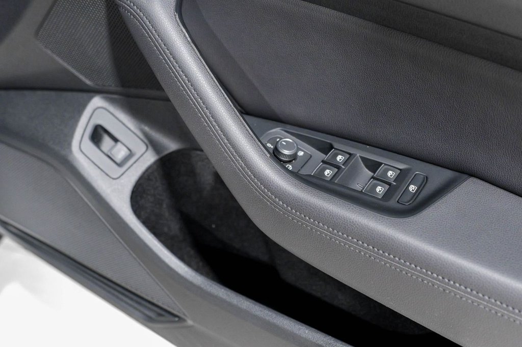 Used Volkswagen Passat 2017 for sale - 76841090: Photo 30