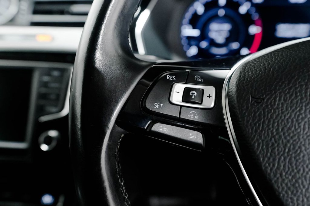 Used Volkswagen Passat 2017 for sale - 76841090: Photo 31