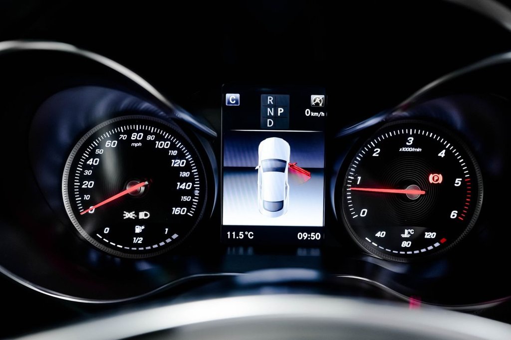 Used Mercedes-Benz C Class 2017 for sale - 76784184: Photo 32