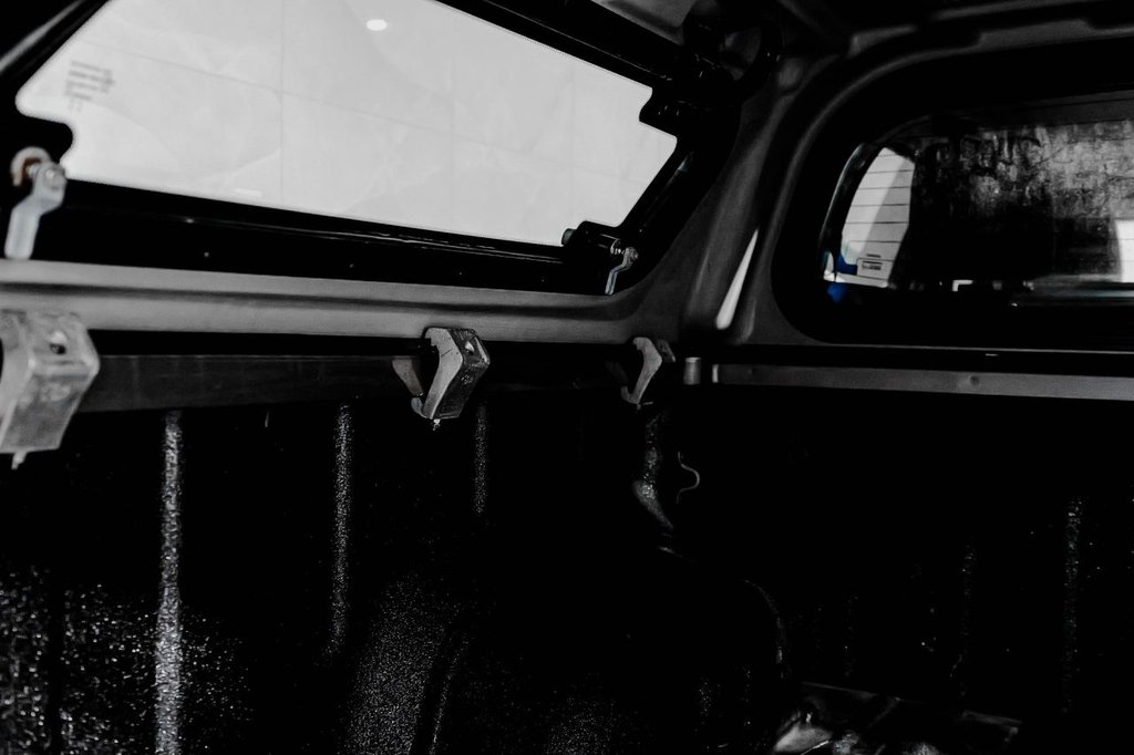 Used Toyota Hilux 2017 for sale - 76417091: Photo 25