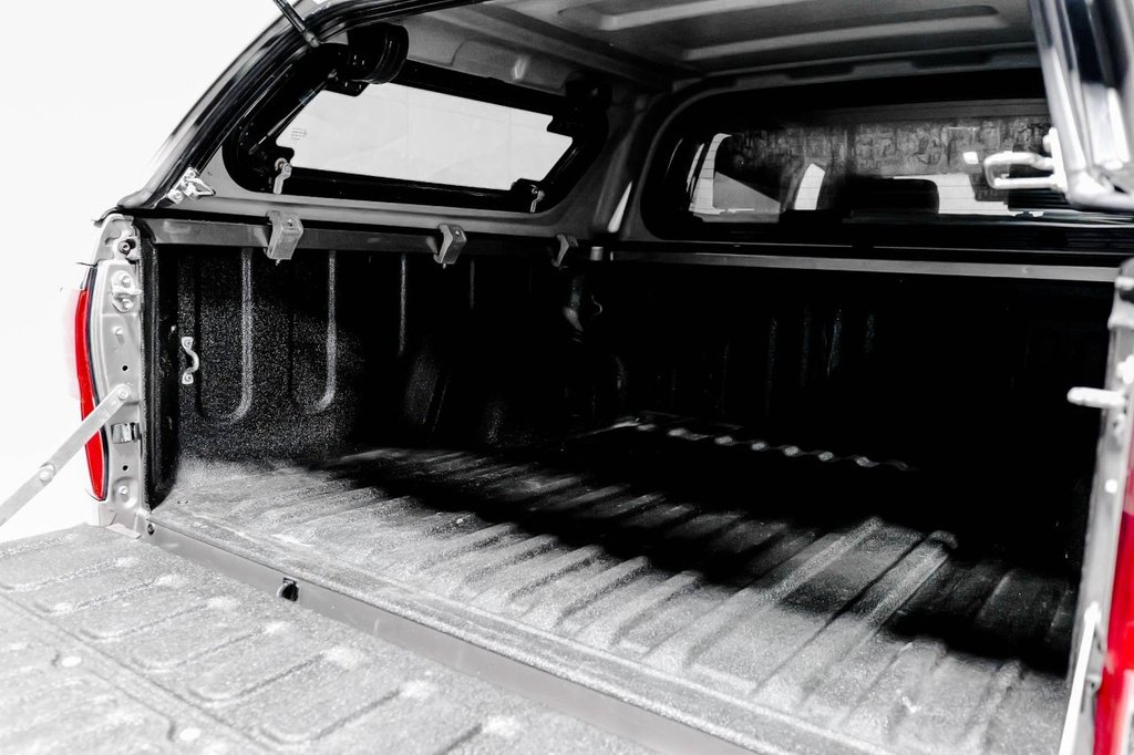 Used Toyota Hilux 2017 for sale - 76417091: Photo 26