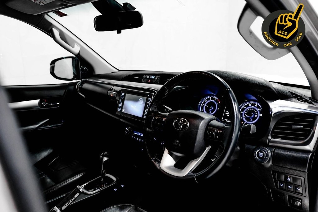 Used Toyota Hilux 2017 for sale - 76417091: Photo 3