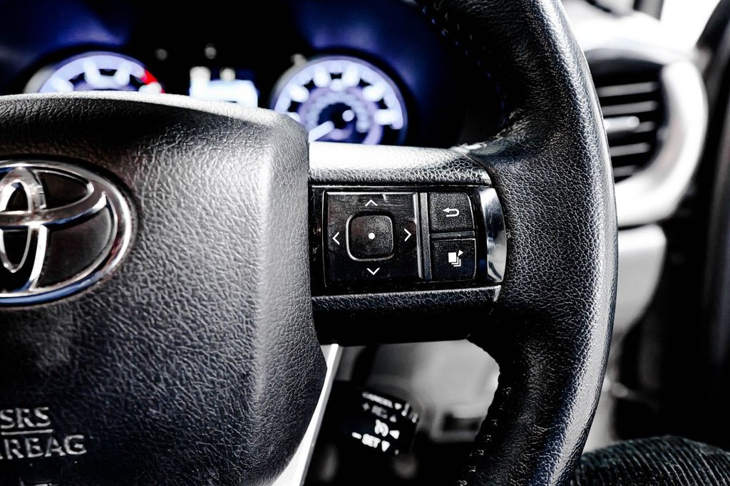 Used Toyota Hilux 2017 for sale - 76417091: Photo 43