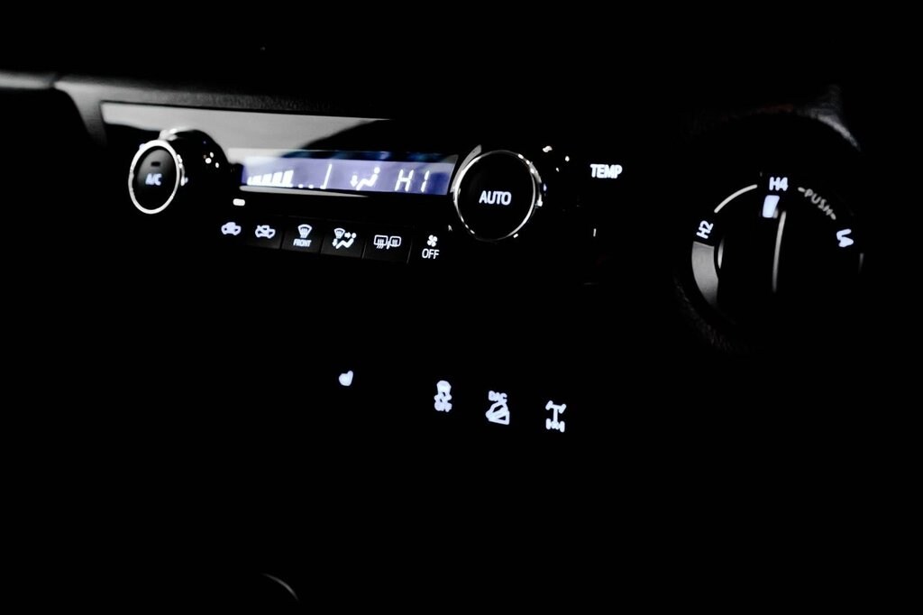 Used Toyota Hilux 2017 for sale - 76417091: Photo 46