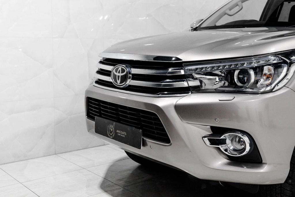 Used Toyota Hilux 2017 for sale - 76417091: Photo 6