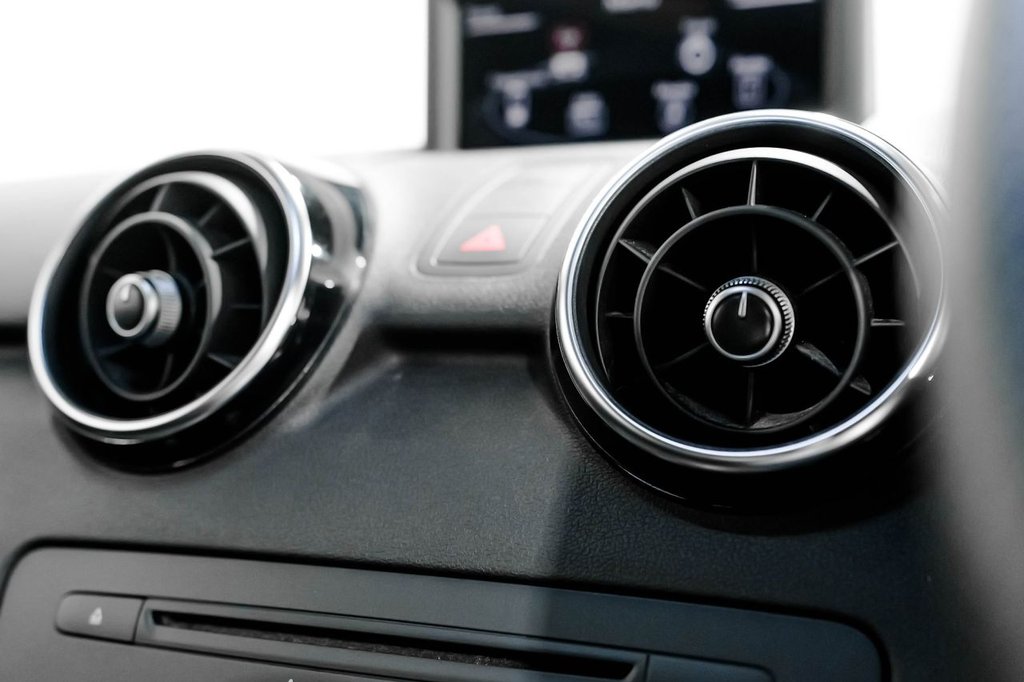 Used Audi A1 2013 for sale - 77053657: Photo 25