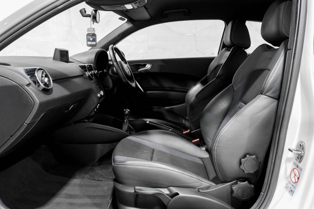 Used Audi A1 2013 for sale - 77053657: Photo 44