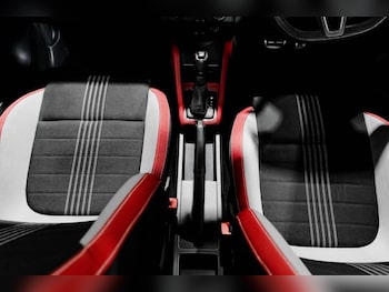 Used Skoda Fabia 2016 for sale - 76950539: Photo