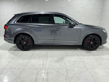Used Audi Q7 2020 for sale - 79842976: Photo