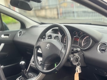 Used Peugeot 308 2012 for sale - 78687875: Photo
