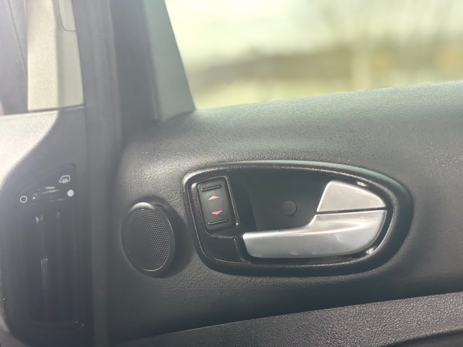 Used Ford Galaxy 2011 for sale - 77592009: Photo 21