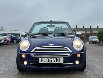 Used MINI Convertible 2005 for sale - 77204082: Photo
