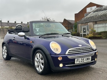 Used MINI Convertible 2005 for sale - 77204082: Photo