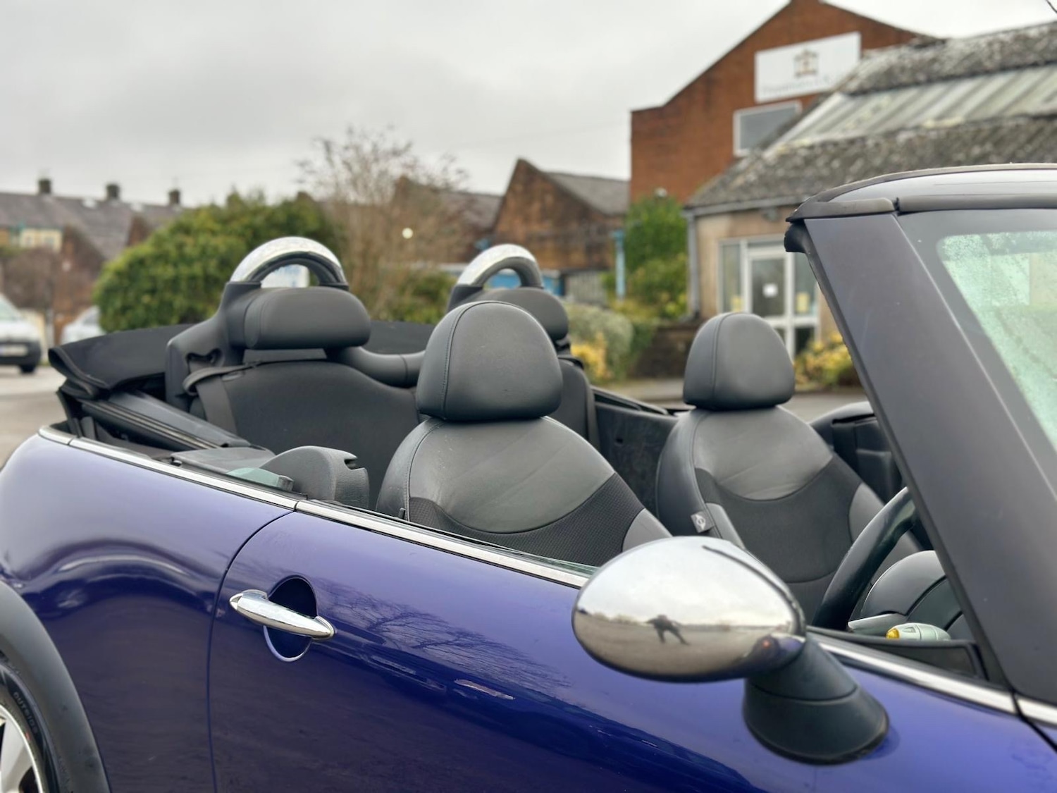 Used MINI Convertible 2005 for sale - 77204082: Photo 8