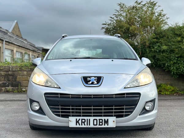 Used Peugeot 207 2011 for sale - 75653177: Photo 2