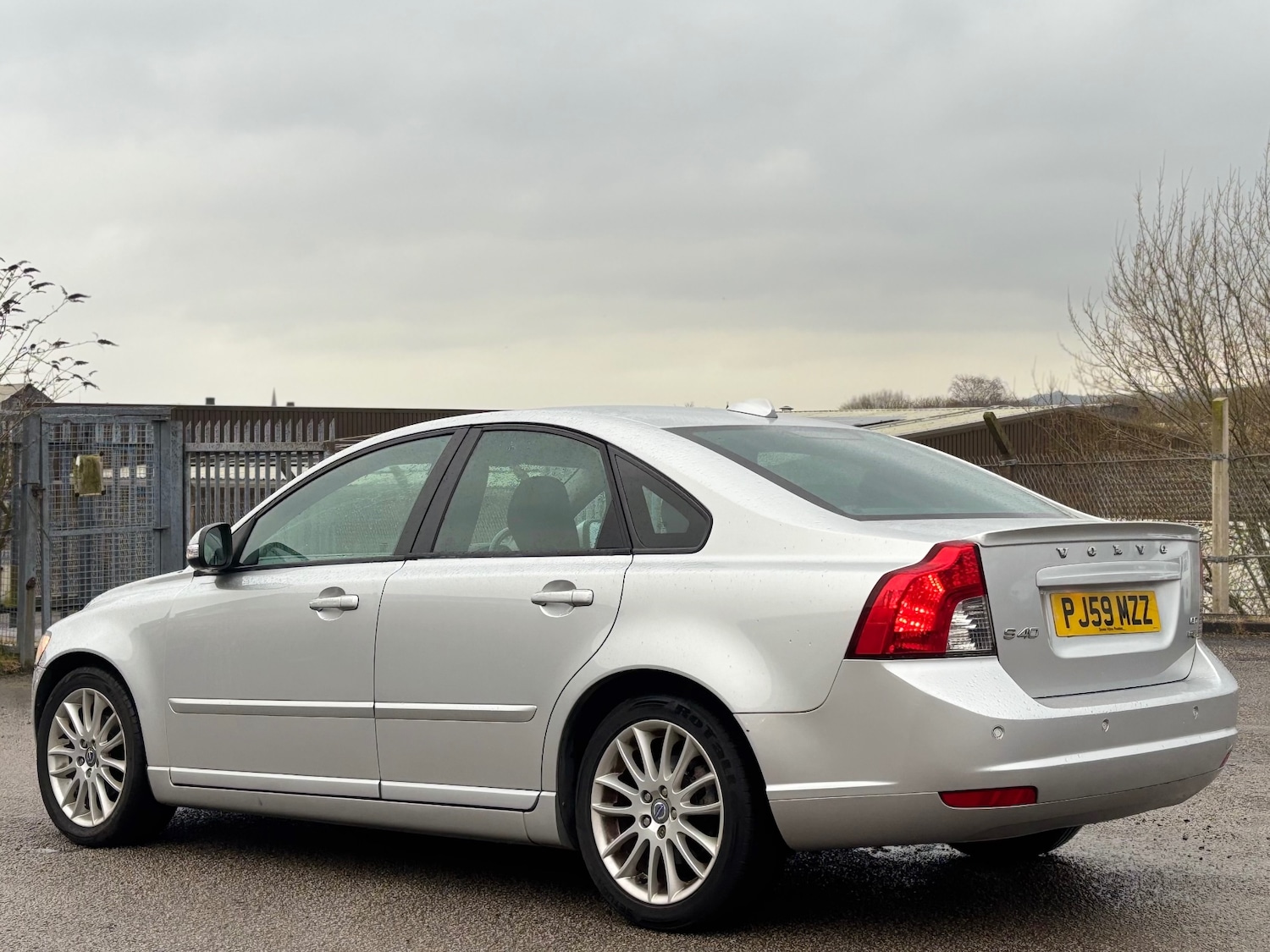 Used Volvo S40 2009 for sale - 77303444: Photo 5