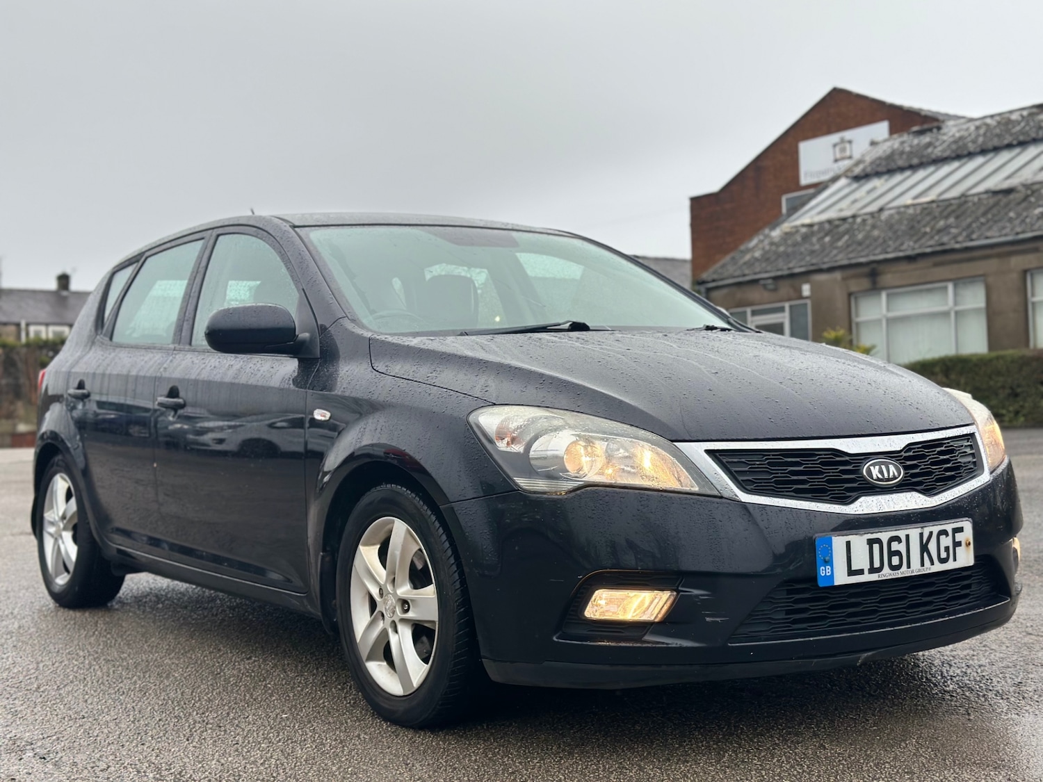 Used Kia Ceed 2011 for sale - 76864086: Photo 2