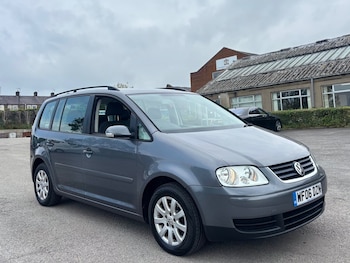Used Volkswagen Touran 2006 for sale - 75345854: Photo