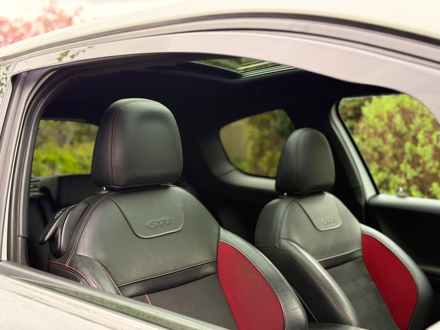 Used Peugeot 208 2016 for sale - 77237200: Photo 28