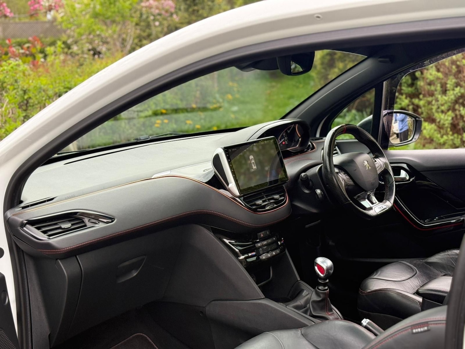 Used Peugeot 208 2016 for sale - 77237200: Photo 4